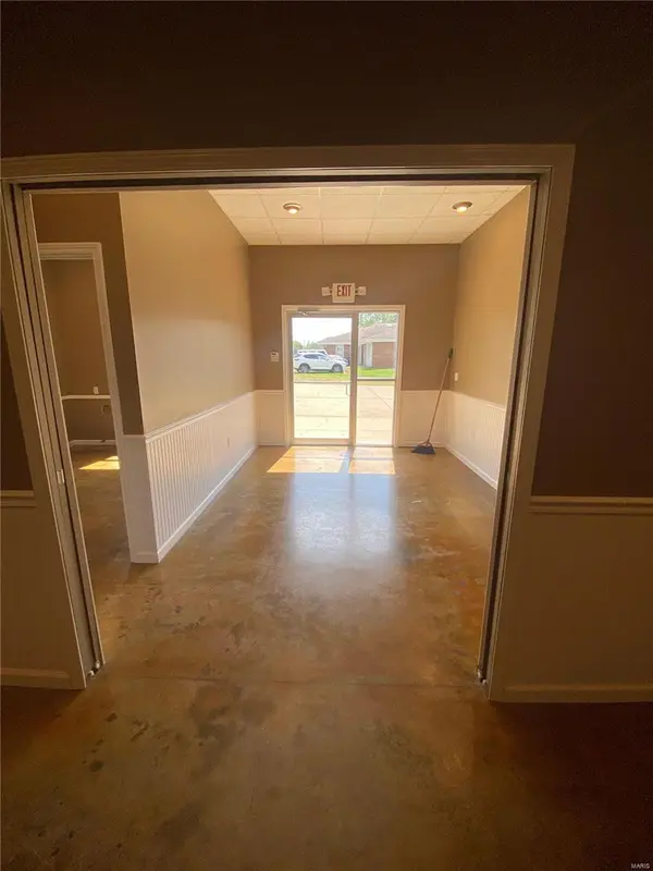 204 hyler, Farmington, MO 63640