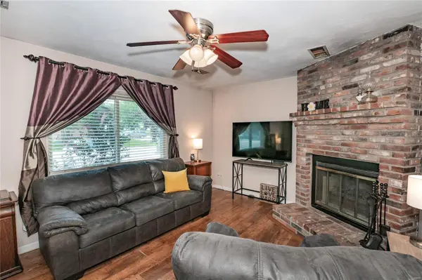 4053 Country Club DR, Imperial, MO 63052