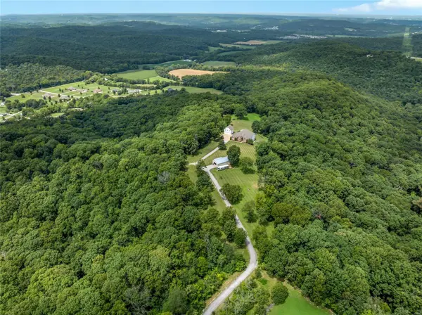 2640 Summit View DR, Barnhart, MO 63012