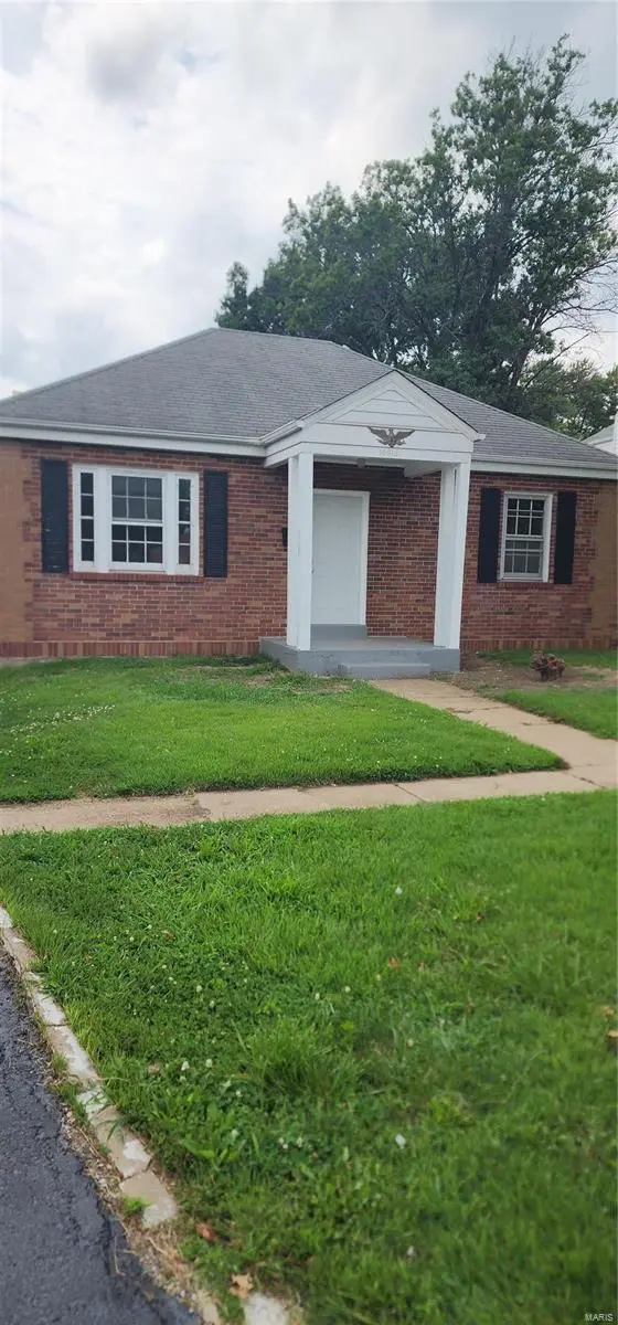 10013 Diamond,  Riverview,  MO 63137