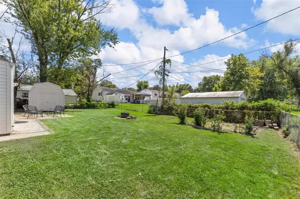 324 Heyden DR, Eureka, MO 63025