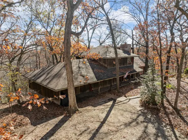 4643 Cliff Forest DR, Wildwood, MO 63069