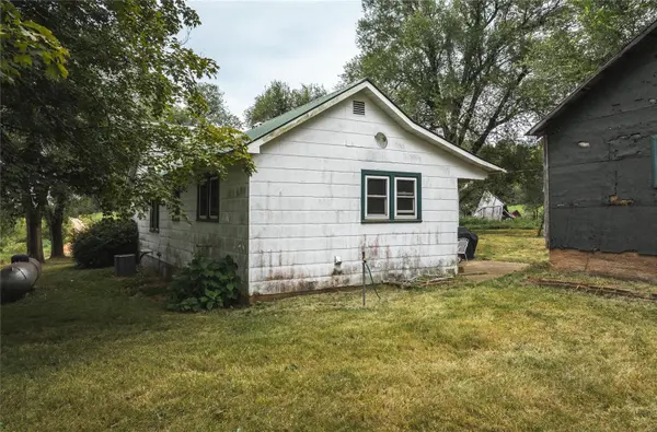 569 County Road 293, Thayer, MO 65791