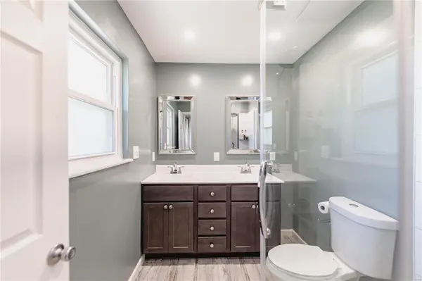 142 Corral TRL, Ellisville, MO 63011