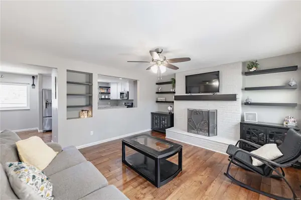 142 Corral TRL, Ellisville, MO 63011