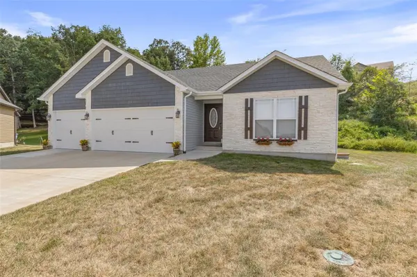 217 Regal CT, Herculaneum, MO 63048