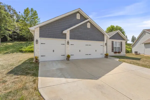 217 Regal CT, Herculaneum, MO 63048