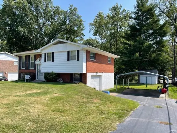 116 Bobbie DR, Swansea, IL 62226