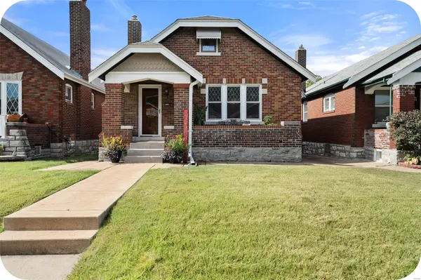 4236 Gertrude AVE, St Louis, MO 63116