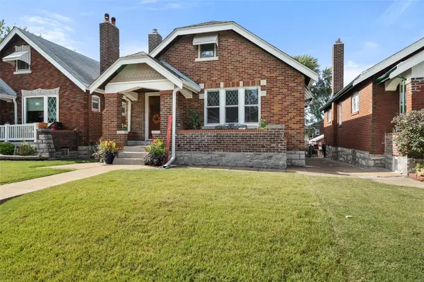 4236 Gertrude AVE, St Louis, MO 63116