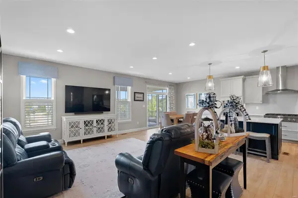 147 Palais CT, St Charles, MO 63301