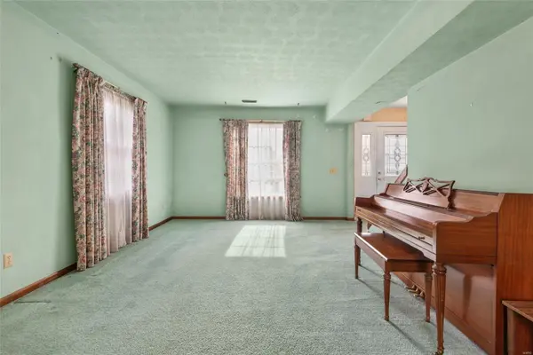 44 Berwin Green, Maryville, IL 62062