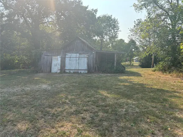 1114 Hickory ST, Fredericktown, MO 63645