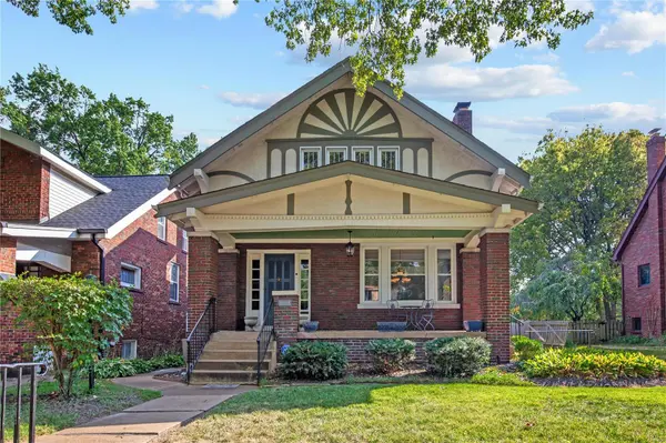 7404 Carleton AVE, University City, MO 63130