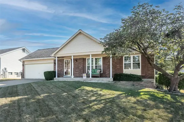 616 Autumn Oaks DR, St Peters, MO 63376