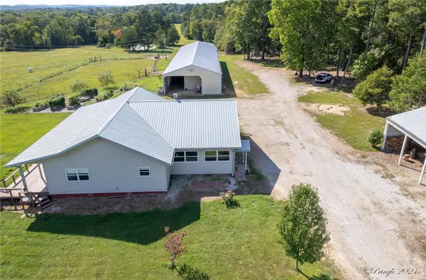 2705 County Road 177, Dora, MO 65637