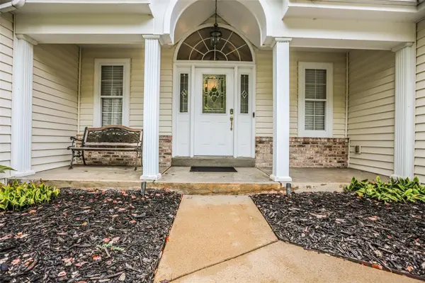 780 Emerald Oaks CT, Eureka, MO 63025