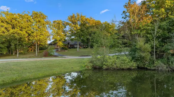 7 Isaac DR, Warrenton, MO 63383