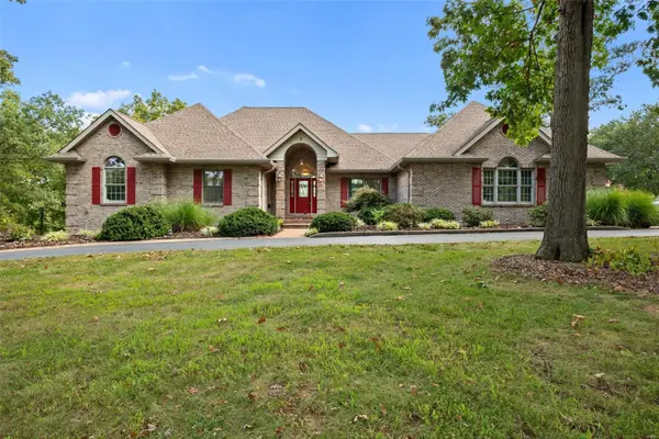 7 Isaac DR, Warrenton, MO 63383