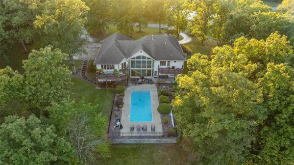 7 Isaac DR, Warrenton, MO 63383