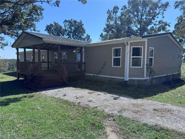 3376 State Route 142, Moody, MO 65777