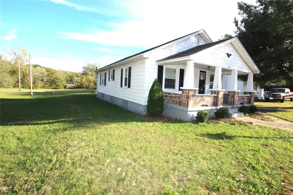 212 N Large ST, Park Hills, MO 63601