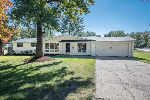 800 Garland PL, Warson Woods, MO 63122