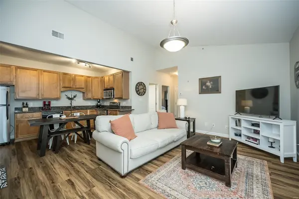 885 Forest AVE #302, Valley Park, MO 63088