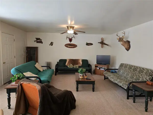 10152 Friend DR, Bucyrus, MO 65444