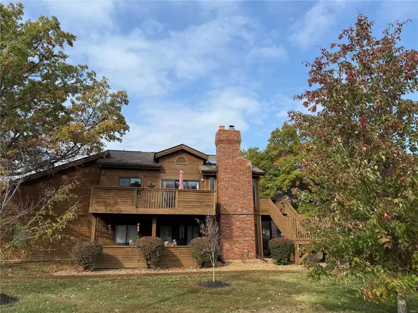 1202 Hemingway LN #G, Weldon Spring, MO 63304