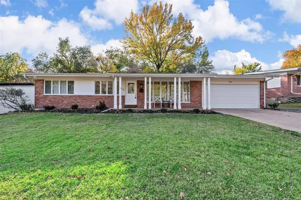 3570 Hambletonian DR, Florissant, MO 63033