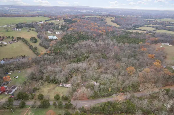 5675 Hillsboro RD, Farmington, MO 63640