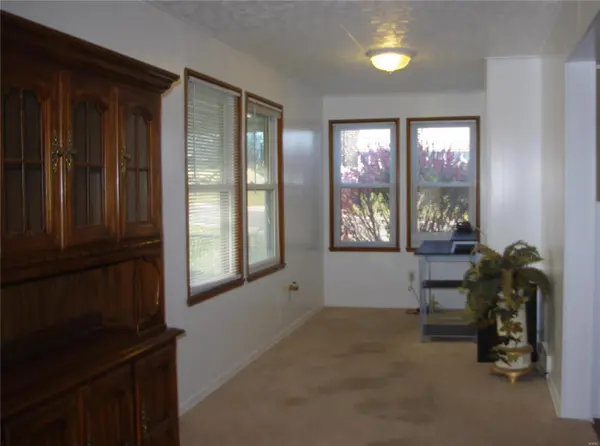 4006 Reavis Barracks Road RD, Mehlville, MO 63125