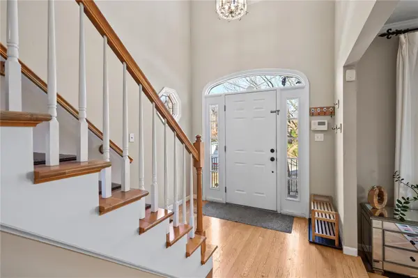 7480 Stanford AVE, St Louis, MO 63130