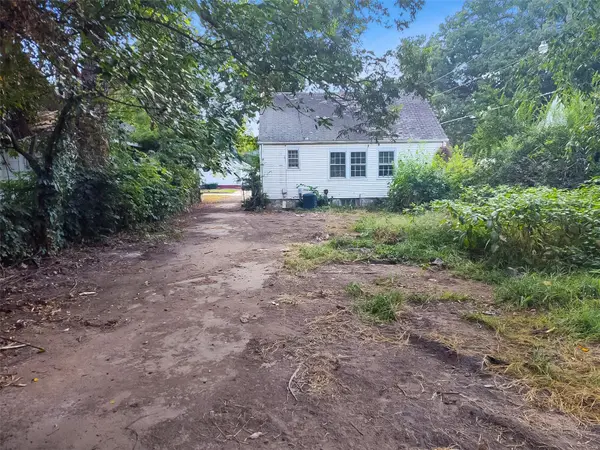 508 S New Madrid ST, Sikeston, MO 63801