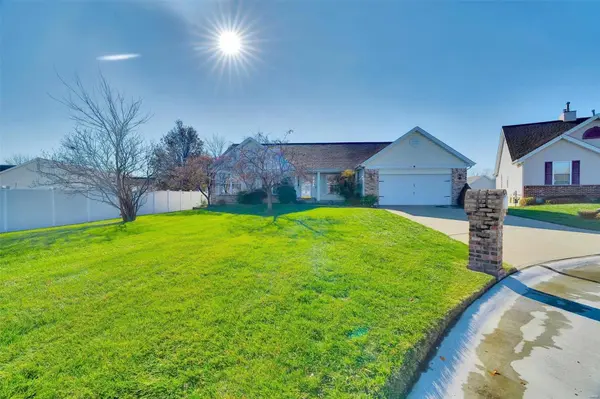 4 Crawford CT, O'fallon, MO 63366