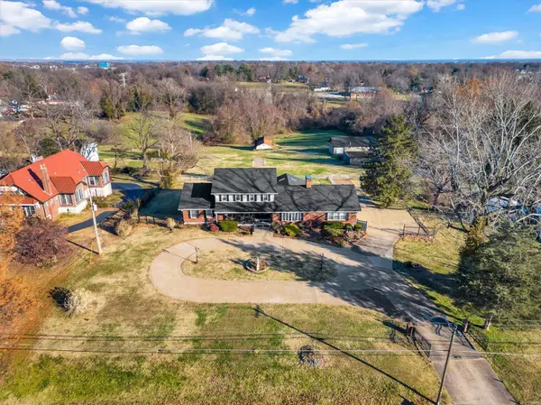 10420 Bellefontaine RD, St Louis, MO 63137