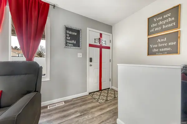 18 Cornell DR, O'fallon, MO 63366