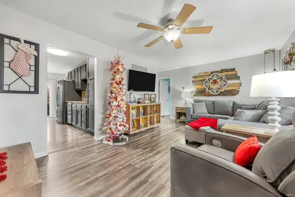 18 Cornell DR, O'fallon, MO 63366