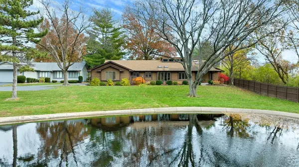 7 Village DR E,  St Charles,  MO 63303