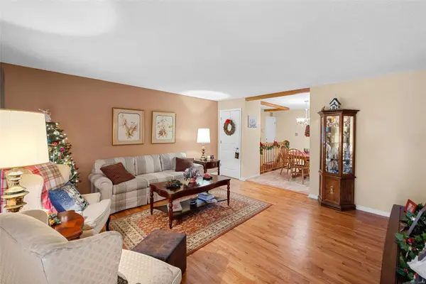 11337 Terry AVE, Bridgeton, MO 63044