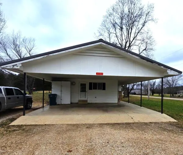 7983 Trinity LN, Winona, MO 65588