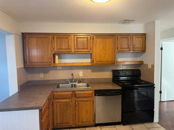 1223 Bakewell DR, St Louis, MO 63137