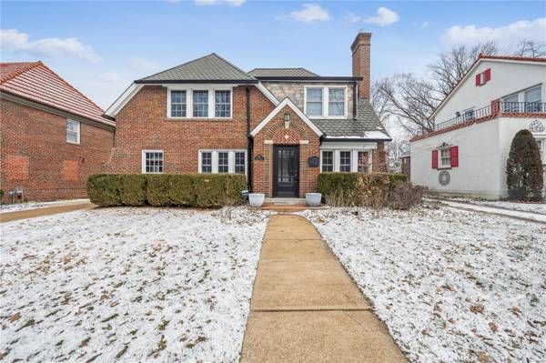 7557 Cornell, University City, MO 63130