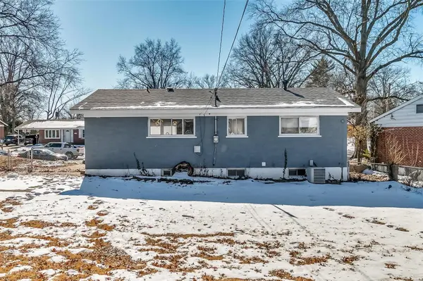 1735 Elkins DR, Dellwood, MO 63136