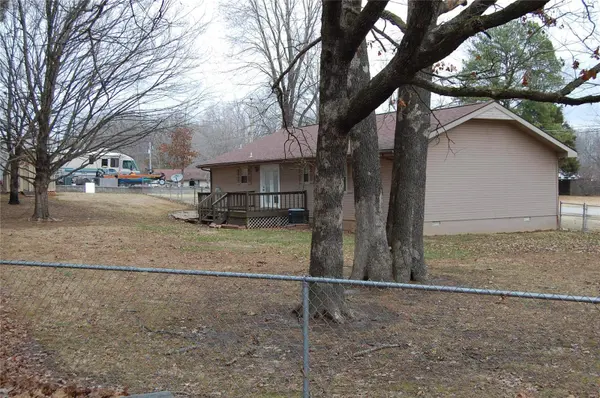8101 Woodland Meadow DR, Poplar Bluff, MO 63901