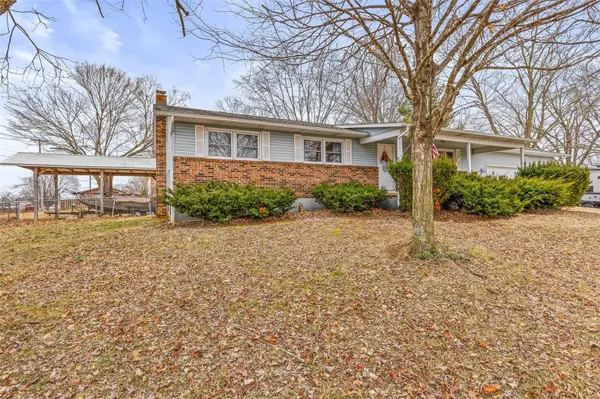 301 Kingsbury BLVD, Fredericktown, MO 63645