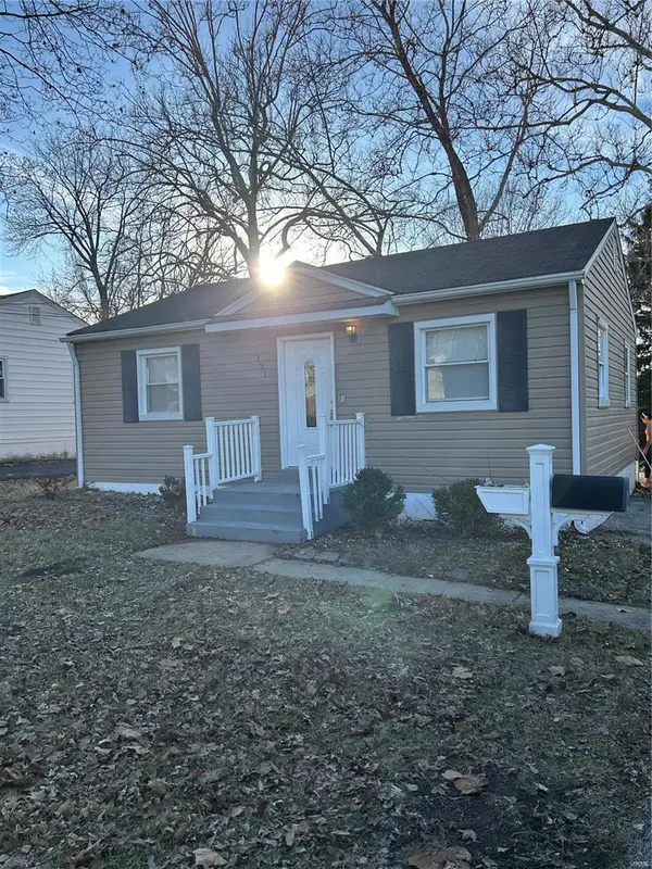 721 Beardsley, Ferguson, MO 63135