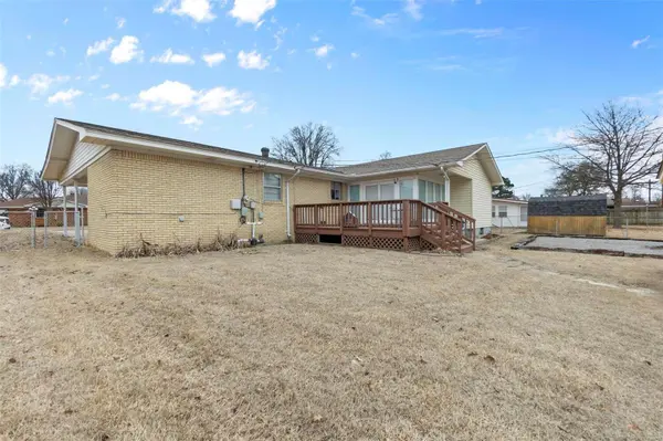1104 David DR, Kennett, MO 63857
