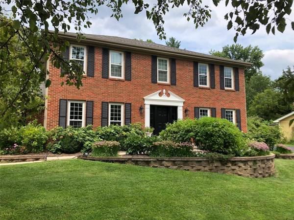 12225 Sunny Terrace DR, Des Peres, MO 63122